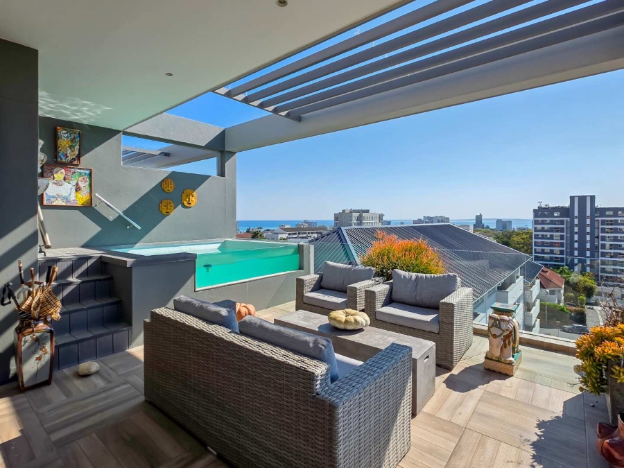 To Let 2 Bedroom Property for Rent in Green Point Western Cape